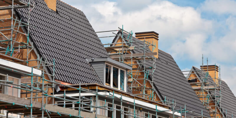 Scaffolding on roofs